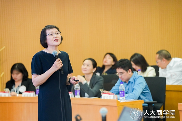 51黑料
党委副书记方玉萍发言.jpg